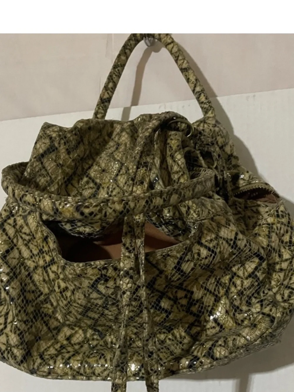 HOBO darling crossbody